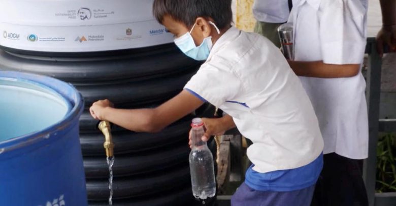 جائزة زايد للاستدامة توفر حلولا لتنقية المياه وتحسين حياة الآلاف في كمبوديا (1)