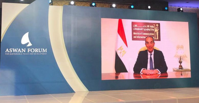 عمرو طلعت وزير الاتصالات المصري