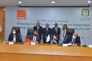 أورنچ مصر توقع اتفاقية شراكة مع البنك الأهلي المصري..