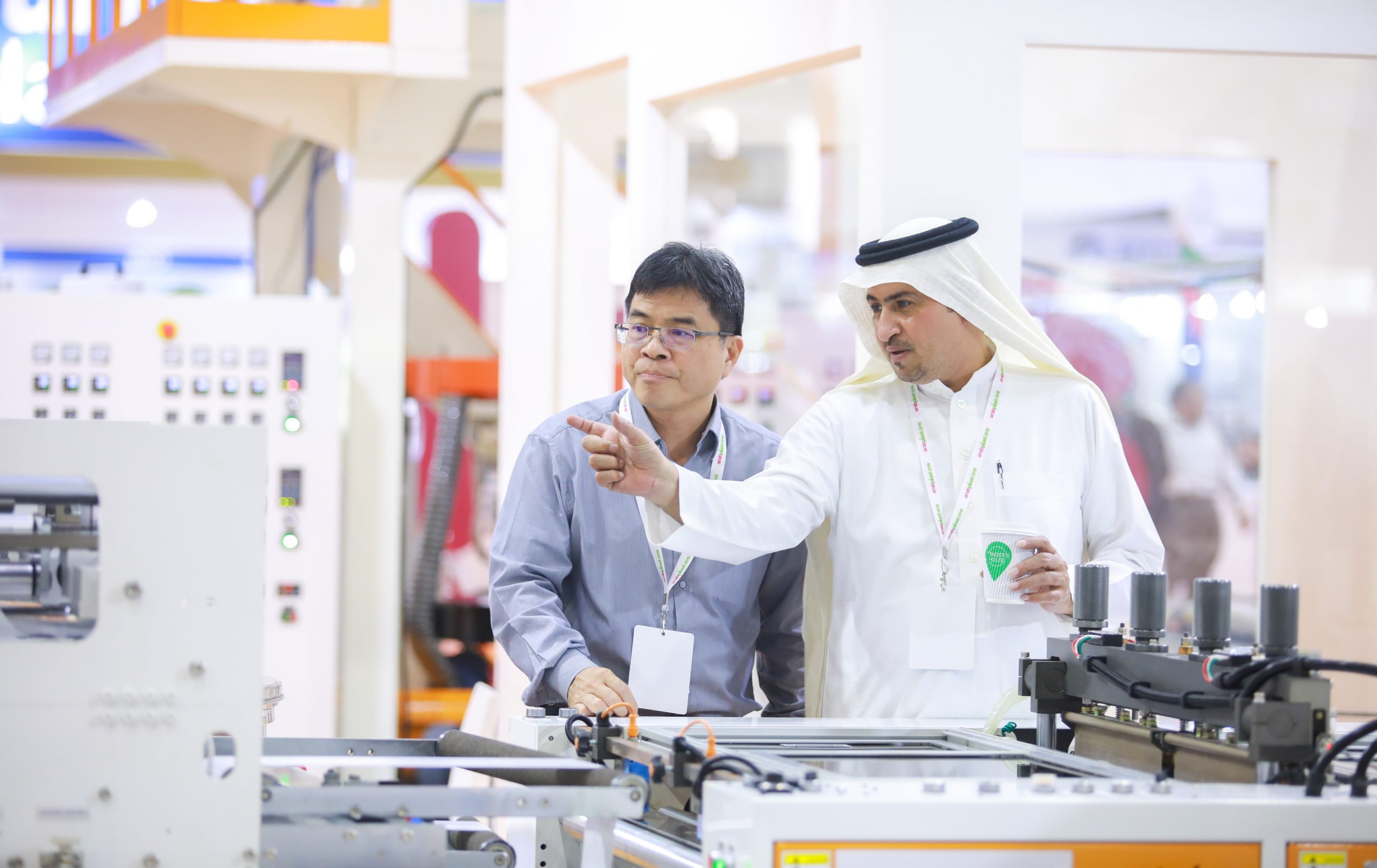 كبرى الشركات العالمية والخليجية يجتمعون في معرض عرب بلاست دبي 2021