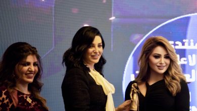 الإعلامية هديل عليان تتسلم جائزة اطوار بهجت في العاصمة بغداد