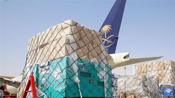طائرة مساعدات سعودية