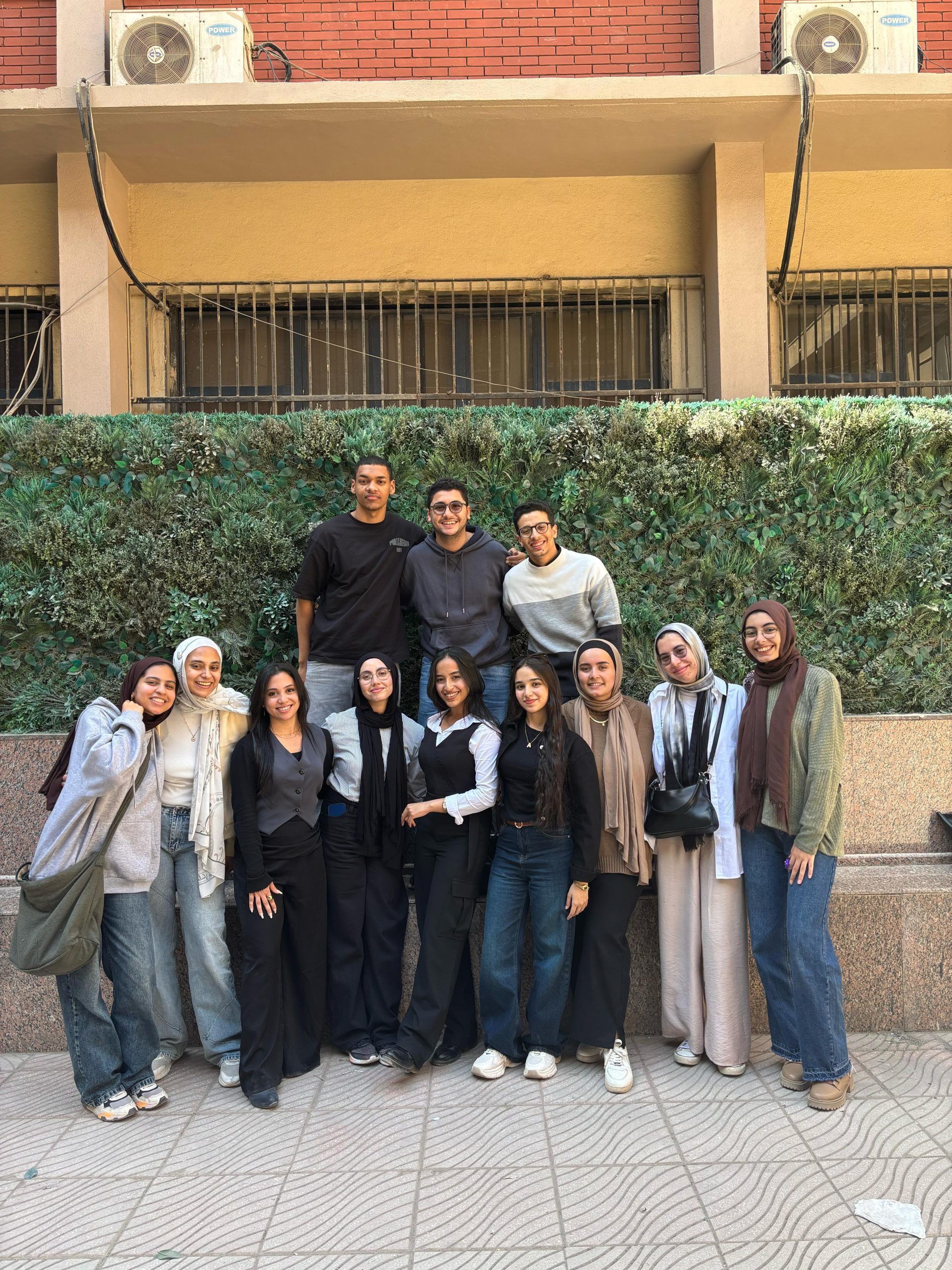 طلاب الفرقة الرابعة بقسم التكنولوجيا الحيوية – كلية العلوم – جامعة عين شمس يطورون كاشف بصري مبتكر للكشف المبكر عن سرطان البروستاتا
