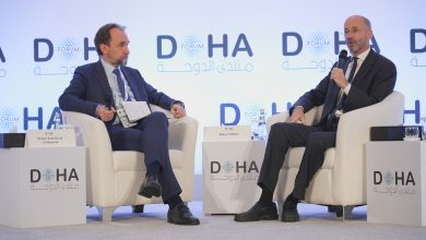 مناظرات الدوحة تستضيف حلقة "في الغرفة: بودكاست 'المفاوضون" مباشرةً في منتدى الدوحة