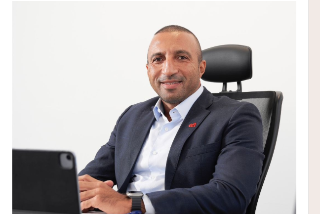المهندس أحمد إمبابي، رئيس قطاع العلامات التجارية والاتصالات المؤسسية والاستدامة في إي آند مصر